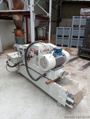 Wood chipper SAOM F350-2