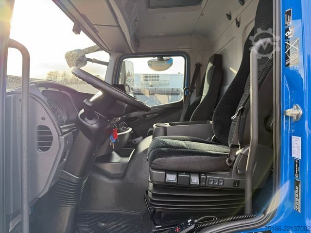 Box truck MERCEDES-BENZ ATEGO 1224 L Koffer 7,20 m LBW 1,5 to.*Seitentür