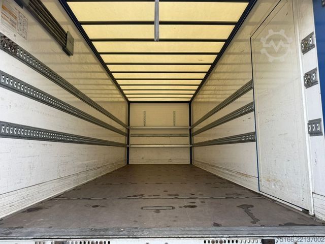 Box truck MERCEDES-BENZ ATEGO 1224 L Koffer 7,20 m LBW 1,5 to.*Seitentür
