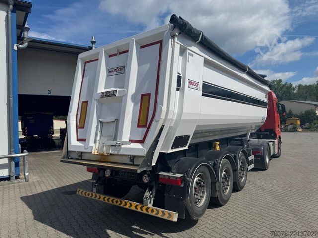 Tipper semitrailer Stahl Mulde 33 cbm SAF Achsen 2 Liftachsen