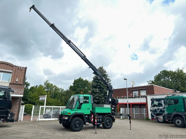 Truck mounted crane UNIMOG U400 + HIAB 122E 4x4