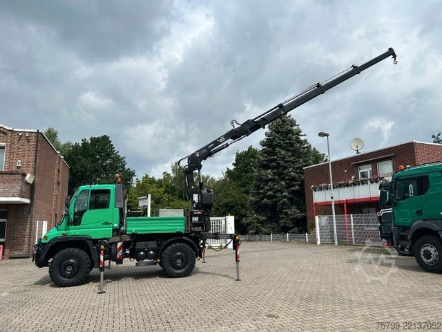 Truck mounted crane UNIMOG U400 + HIAB 122E 4x4