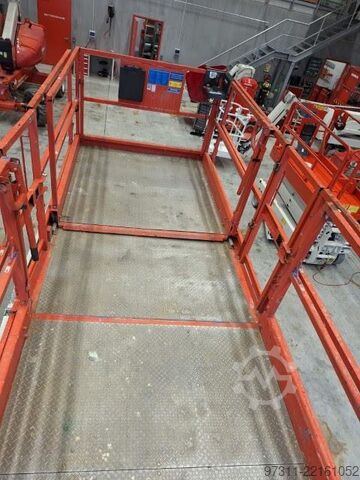 Schaarlift Genie GS-4390 RT