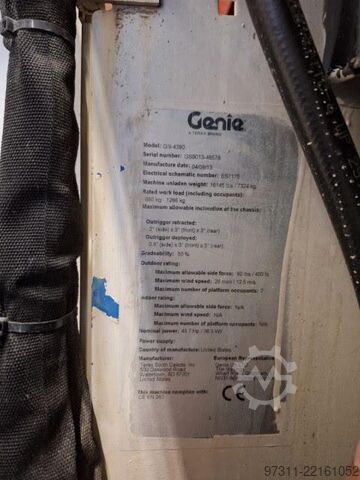 Schaarlift Genie GS-4390 RT
