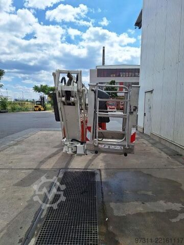 Hefplatform Teupen LEO 30 T