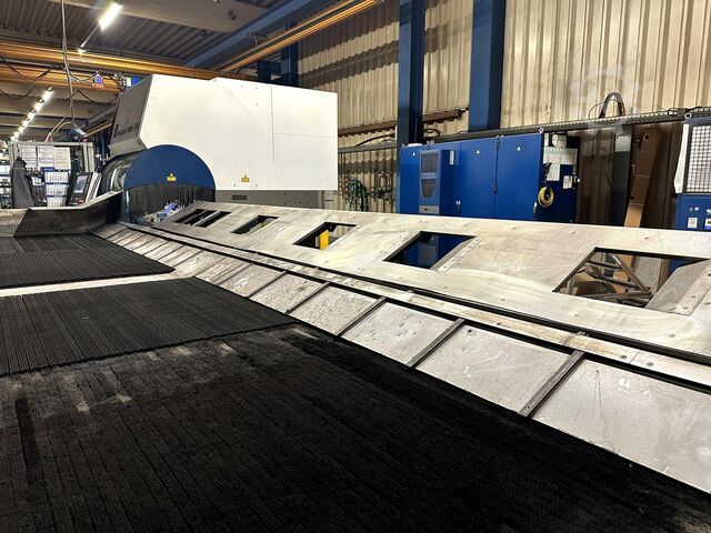 Máquina de corte por láser TRUMPF TruLaser Tube 7000