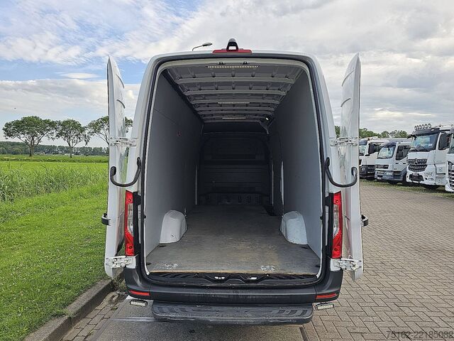 Kombi s vysokou střechou MERCEDES-BENZ SPRINTER 317 L3H2 Mbux Automaat!