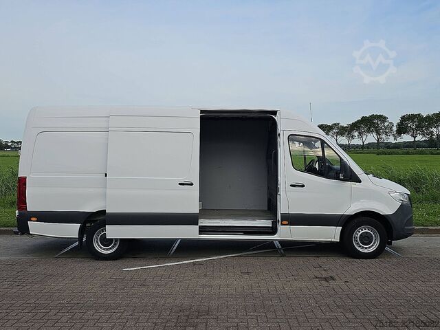 Kombi s vysokou střechou MERCEDES-BENZ SPRINTER 317 L3H2 Mbux Automaat!