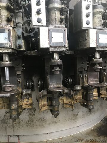 Machine de soufflage de verre avec four Olivotto Industries T36E