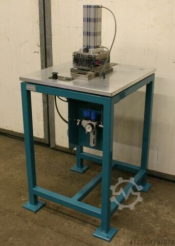 Punch Werkzeugbau Pneumatikstanze