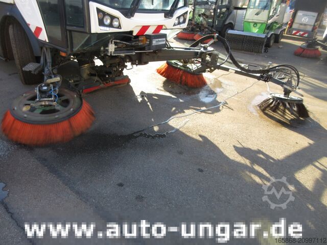Yol süpürme aracı Johnston CN401 Bucher 5006 Kehrmaschine Euro 6