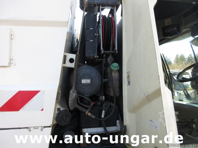 Yol süpürme aracı Johnston CN401 Bucher 5006 Kehrmaschine Euro 6