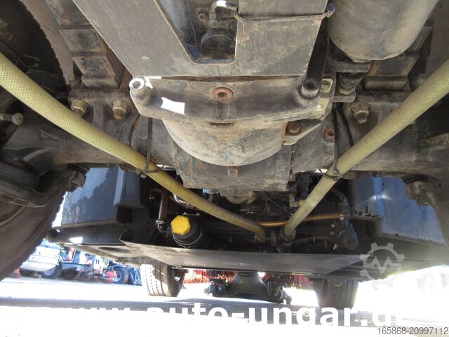 Yol süpürme aracı Johnston CN401 Bucher 5006 Kehrmaschine Euro 6