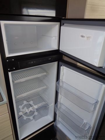 Cabine amovible ADRIA Altea 552 PK *3-fach Etagenbett*14l E-Boiler*