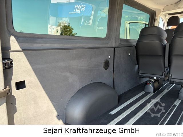 Minibuss MAN TGE 3.180 Crafter VIP Bestuhlung e. Tür+Tritt