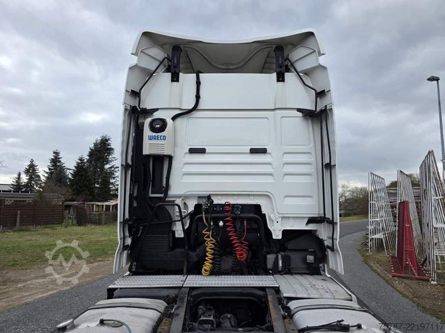 Cabeza tractora de gran volumen MAN 18.400 TGX LL , ZF Intarder, Doppeltank, Euro 6