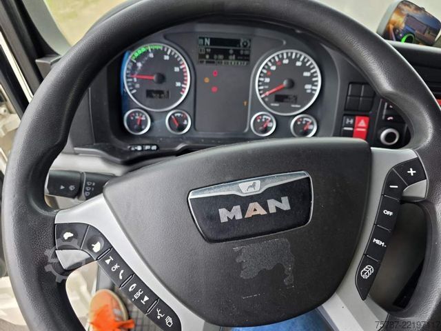 Cabeza tractora de gran volumen MAN 18.400 TGX LL , ZF Intarder, Doppeltank, Euro 6