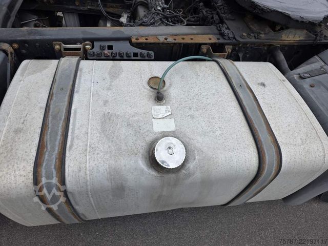 Cabeza tractora de gran volumen MAN 18.400 TGX LL , ZF Intarder, Doppeltank, Euro 6