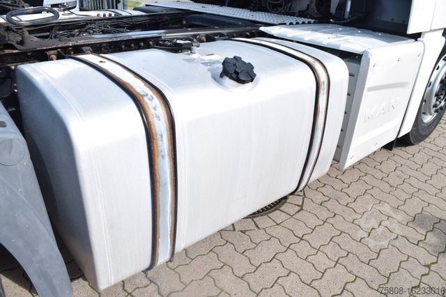 Standaard trekker MAN TGX 18.440 2 Tanks XLX Euro 6