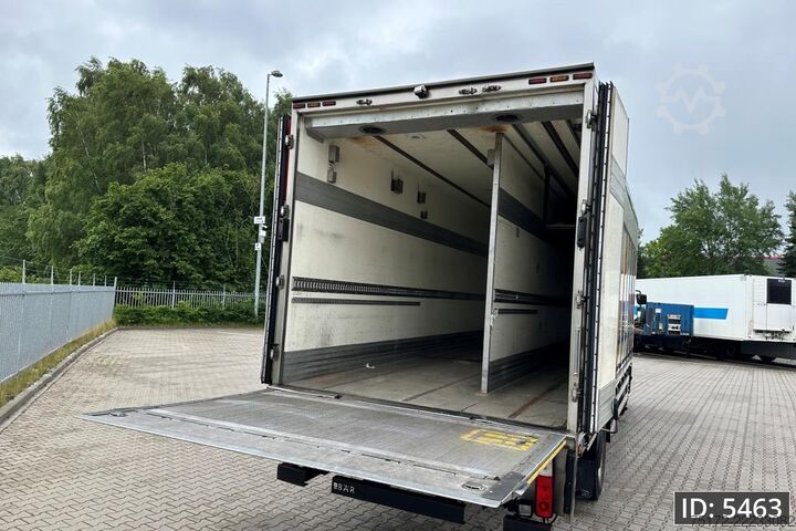 Transporte refrigerado/congelado Renault Premium 270 Day Cab, Euro 5, Carrier / side doo...
