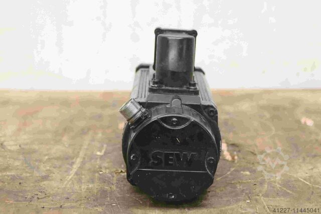 Servomotor 3000 rpm SEW-Eurodrive CFM71L/TF/RH1M/SM50