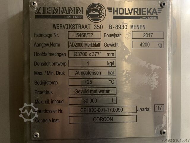 Tanque de armazenamento de 30.000 litros feito de V2A  S17084