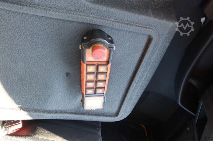 Autotransporter Mercedes-Benz Atego 1221 L Takelwagen 6 Persoons