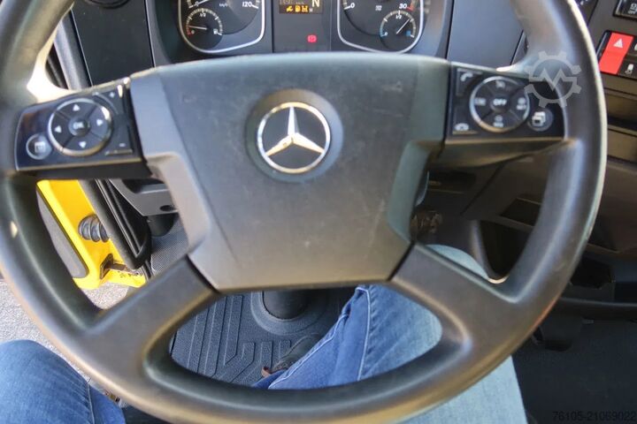 Autotransporter Mercedes-Benz Atego 1221 L Takelwagen 6 Persoons