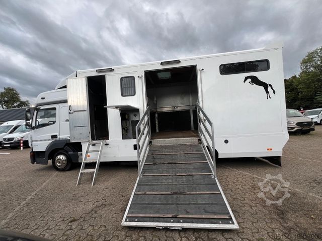 Transporteur de bétail MERCEDES-BENZ Atego 823 Pferdetransporter *4-Pferde+Zimmer*