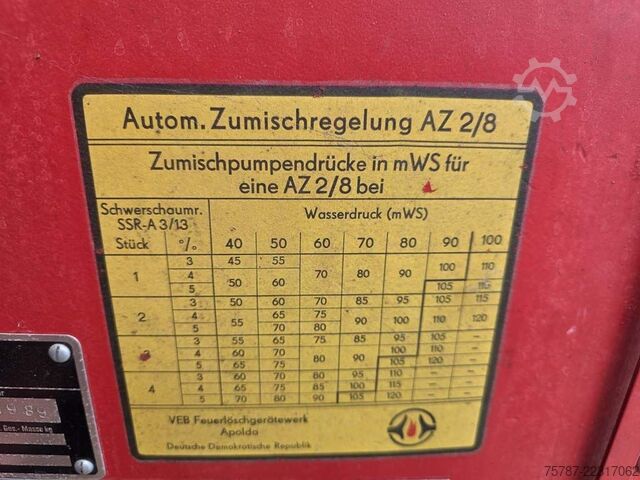 Camión para usos especiales  W50 L/LF IFA Löschfahrzeug mit Pumpe + Tank