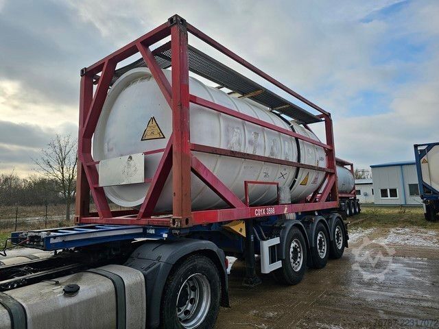 Semirremolque con caja intercambiable SCHMITZ CARGOBULL Tankchassis mit Tankcontainer, 424.676 KM
