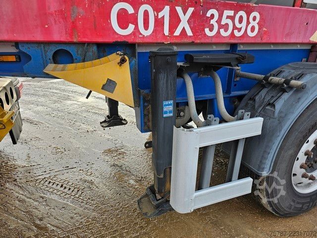 Semirremolque con caja intercambiable SCHMITZ CARGOBULL Tankchassis mit Tankcontainer, 424.676 KM