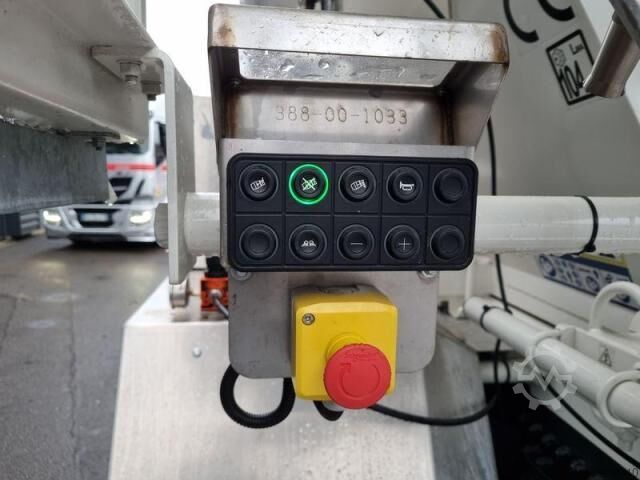 Betonmixer vrachtwagen Mercedes-Benz Arocs 3751