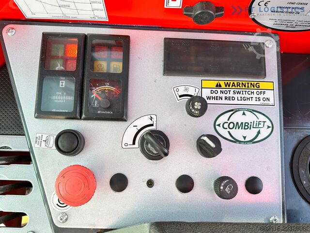 Cărucior cu stivuitor cu 4 căi Combilift C4000 / TRIPLEX / 9300MM / GAS / TOP1