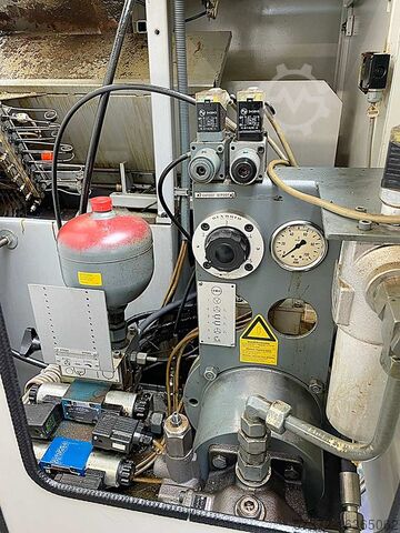 CNC soustruh MONFORTS RNC 200 A