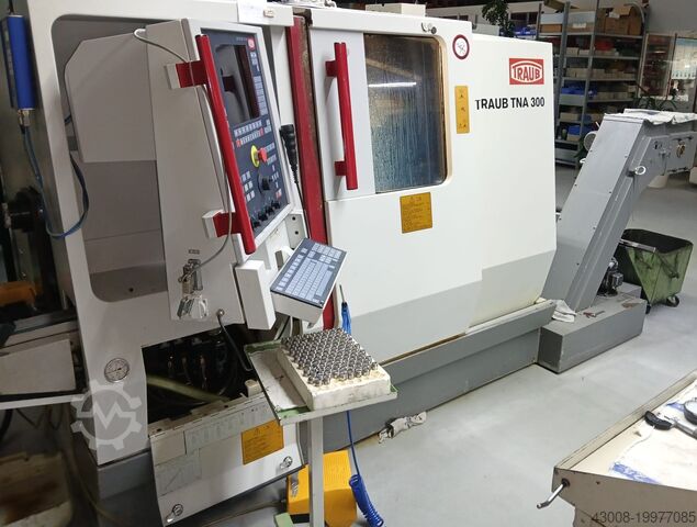 Centro de torneamento e fresagem CNC Traub TNA300