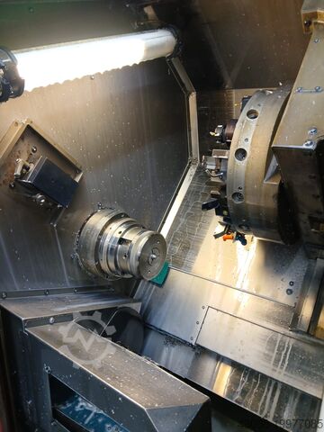 Centro de torneamento e fresagem CNC Traub TNA300