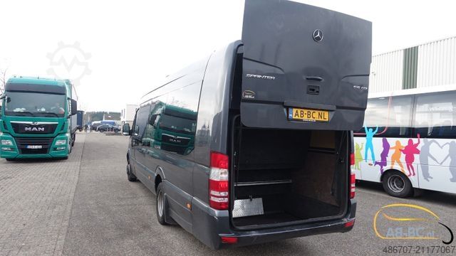 Távolsági autóbusz MERCEDES-BENZ Sprinter 516 21 Sitze mit großem Gepäck