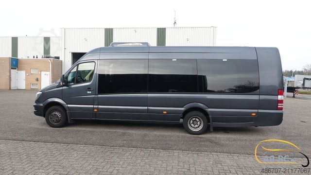 Távolsági autóbusz MERCEDES-BENZ Sprinter 516 21 Sitze mit großem Gepäck