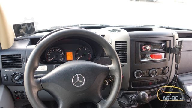 Távolsági autóbusz MERCEDES-BENZ Sprinter 516 21 Sitze mit großem Gepäck