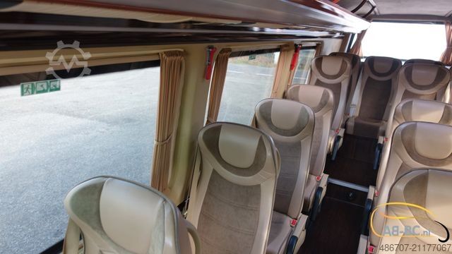 Távolsági autóbusz MERCEDES-BENZ Sprinter 516 21 Sitze mit großem Gepäck