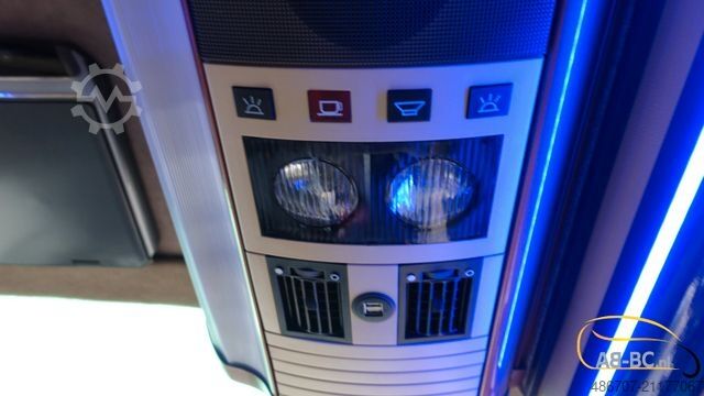 Távolsági autóbusz MERCEDES-BENZ Sprinter 516 21 Sitze mit großem Gepäck