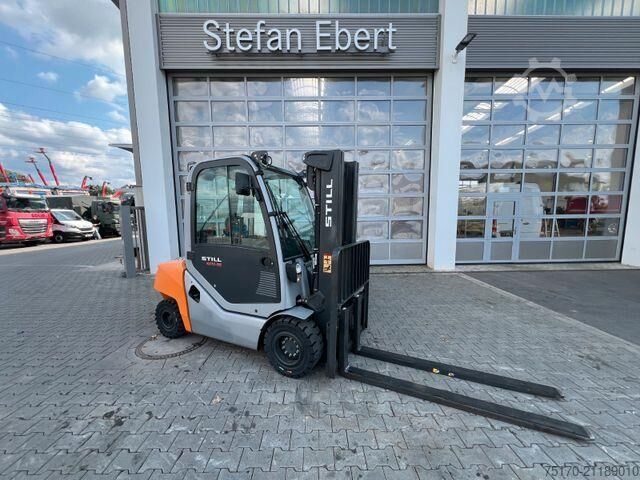 Forklift Still RX70-35 / Triplex: 4.60m / nur 2.911h! / SS