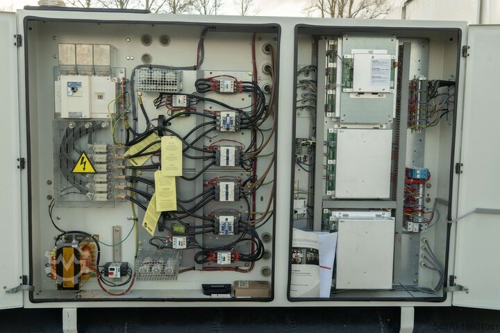 Chladicí zařízení Used Watercooled chiller TRANE RTWB 210 320 kW 2007 yom