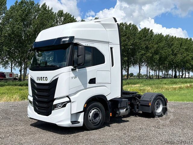 Padrão-SZM Iveco S-Way AS440S43T/P AT Tractor Head (8 units)