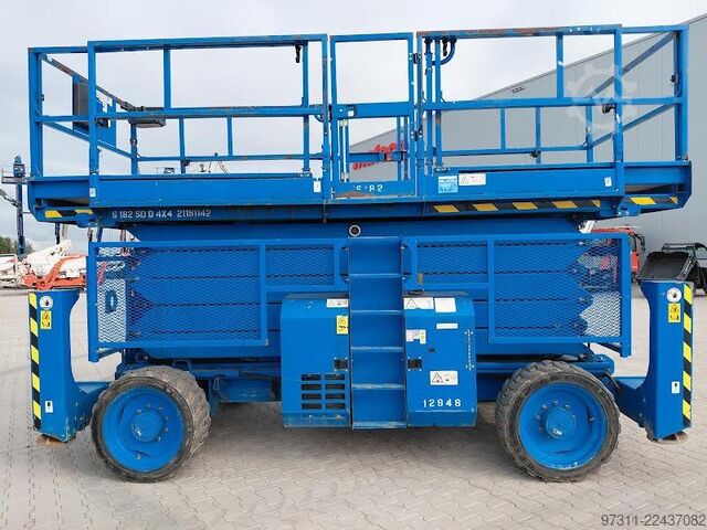 Ascensore a forbice Genie GS-5390 RT