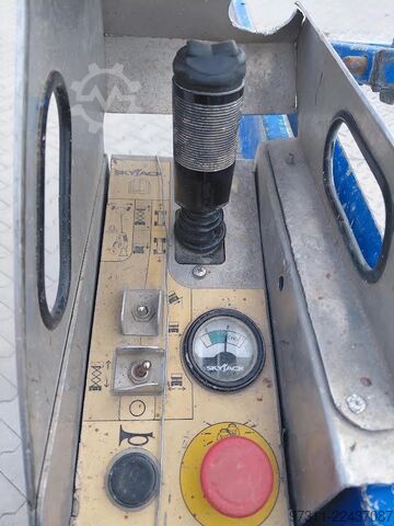 Ascensore a forbice SkyJack SJIII 3219