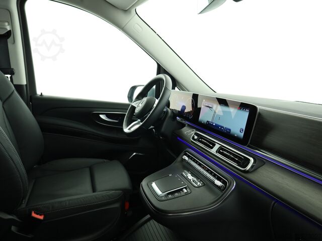 Minibus Mercedes-Benz V 220 d 4MATIC AVANTGARDE Lang 360 ACC AHK AUT