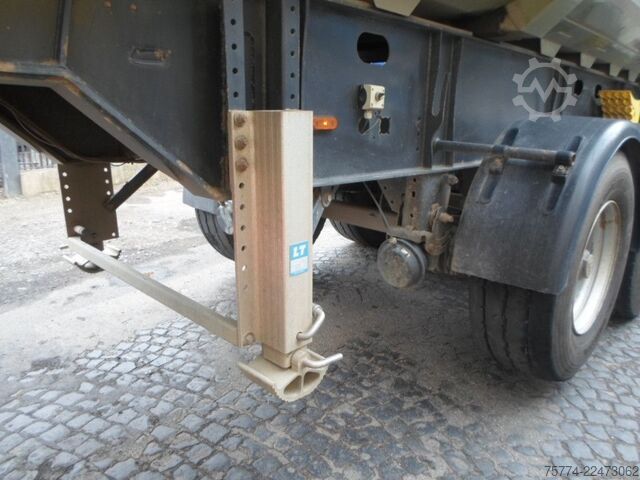 Semiremorcă basculantă MÜLLER STAHLMULDE/ ca. 28 m3
