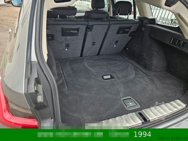 Minibusz BMW 318 d Touring Navigation  PDC